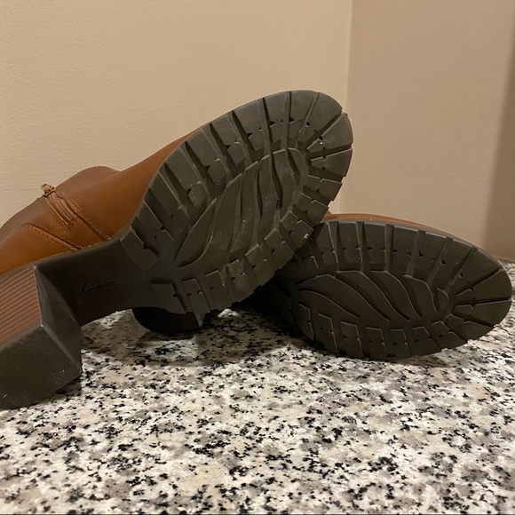 Clarks Women's Verona Trish Ankle Boot - Picture 7 of 8